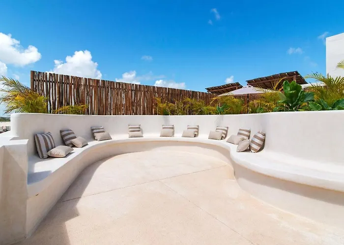 Penthouse With Private Plunge Pool - 2 King